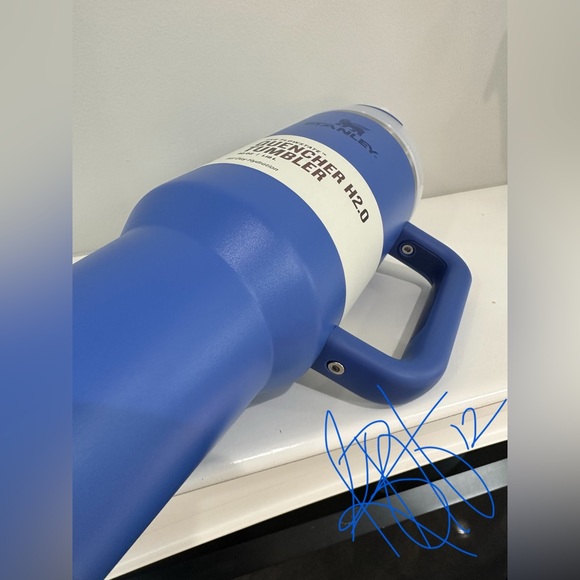 Stanley 40oz IRIS BLUE The Flowstate Quencher H2.0 Tumbler NWT 40 Ships ASAP! - Picture 2 of 7